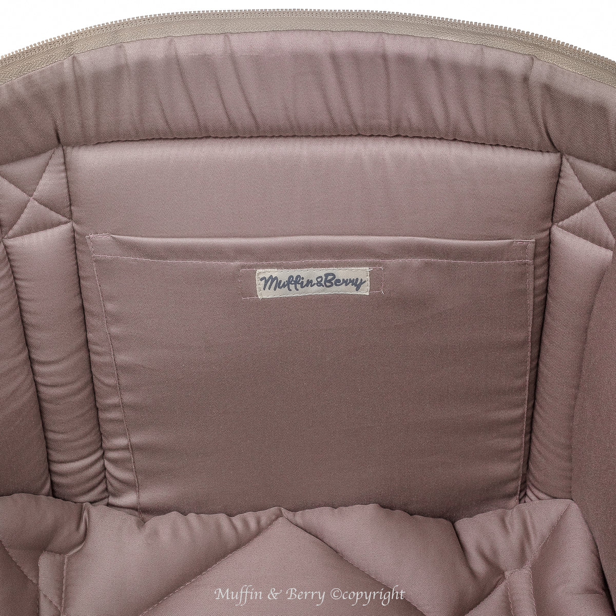 Interior detail of DAPHNE dog carrier bag showing dusty rose cotton satin lining and inside pocket with Muffin & Berry label, by Muffin & Berry