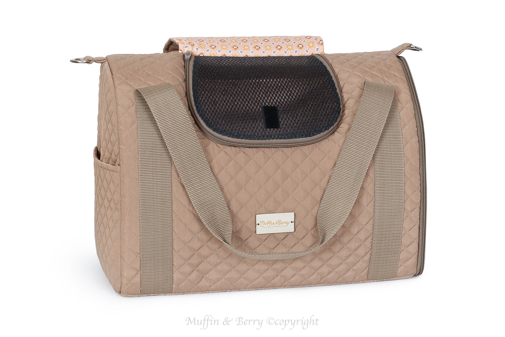 Fully enclosed pet carrier – FELICITY