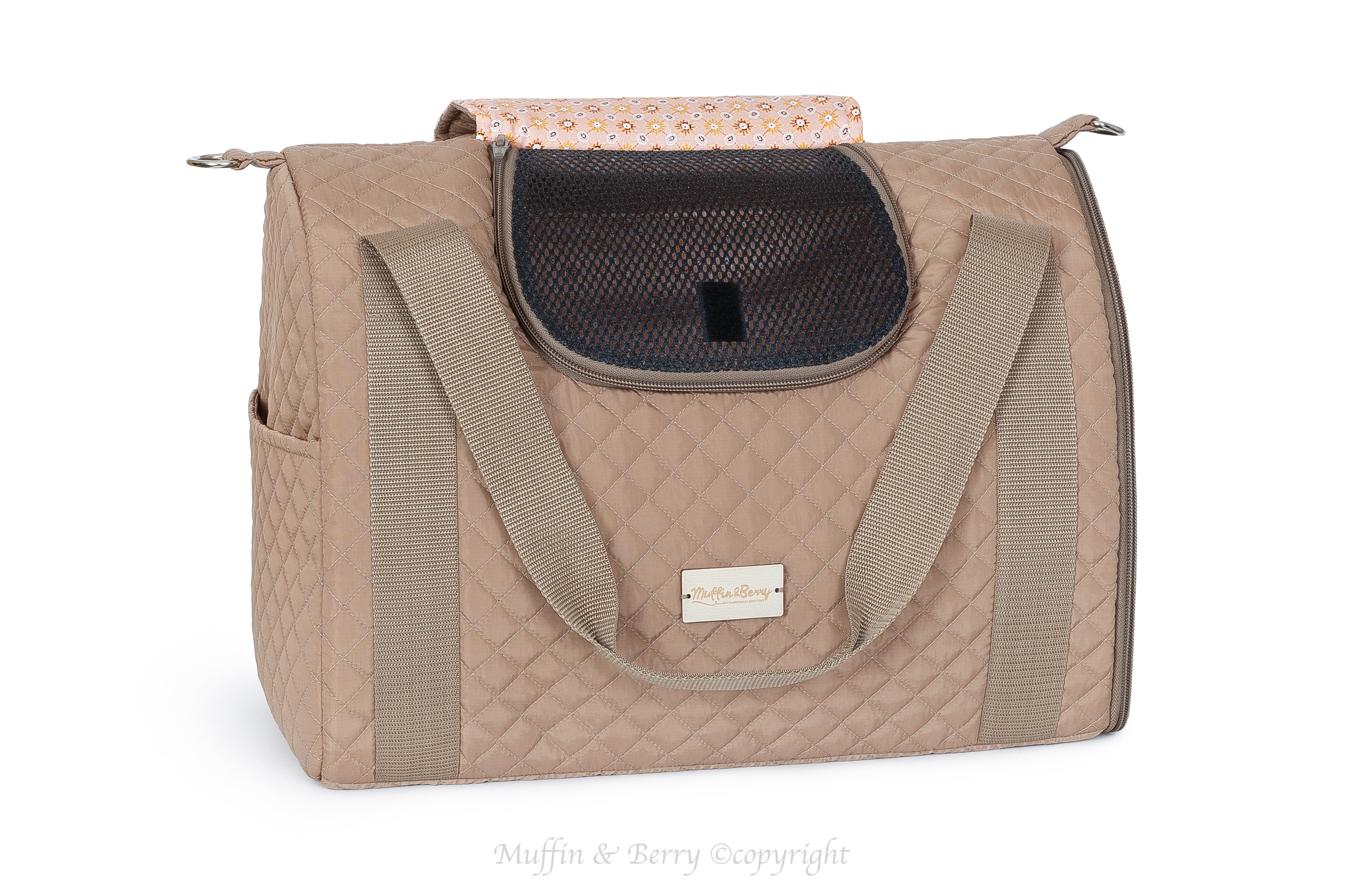 Fully enclosed pet carrier – FELICITY