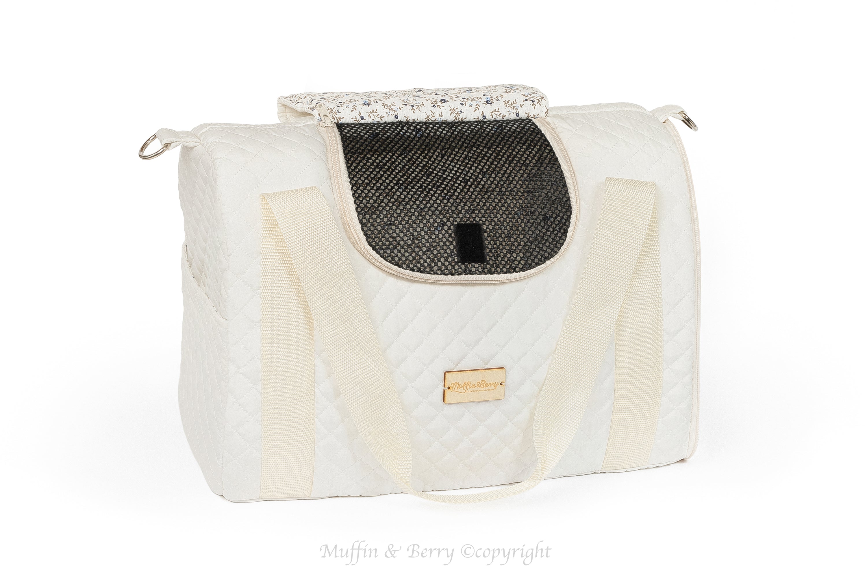 Fully enclosed pet carrier – SOPHIE