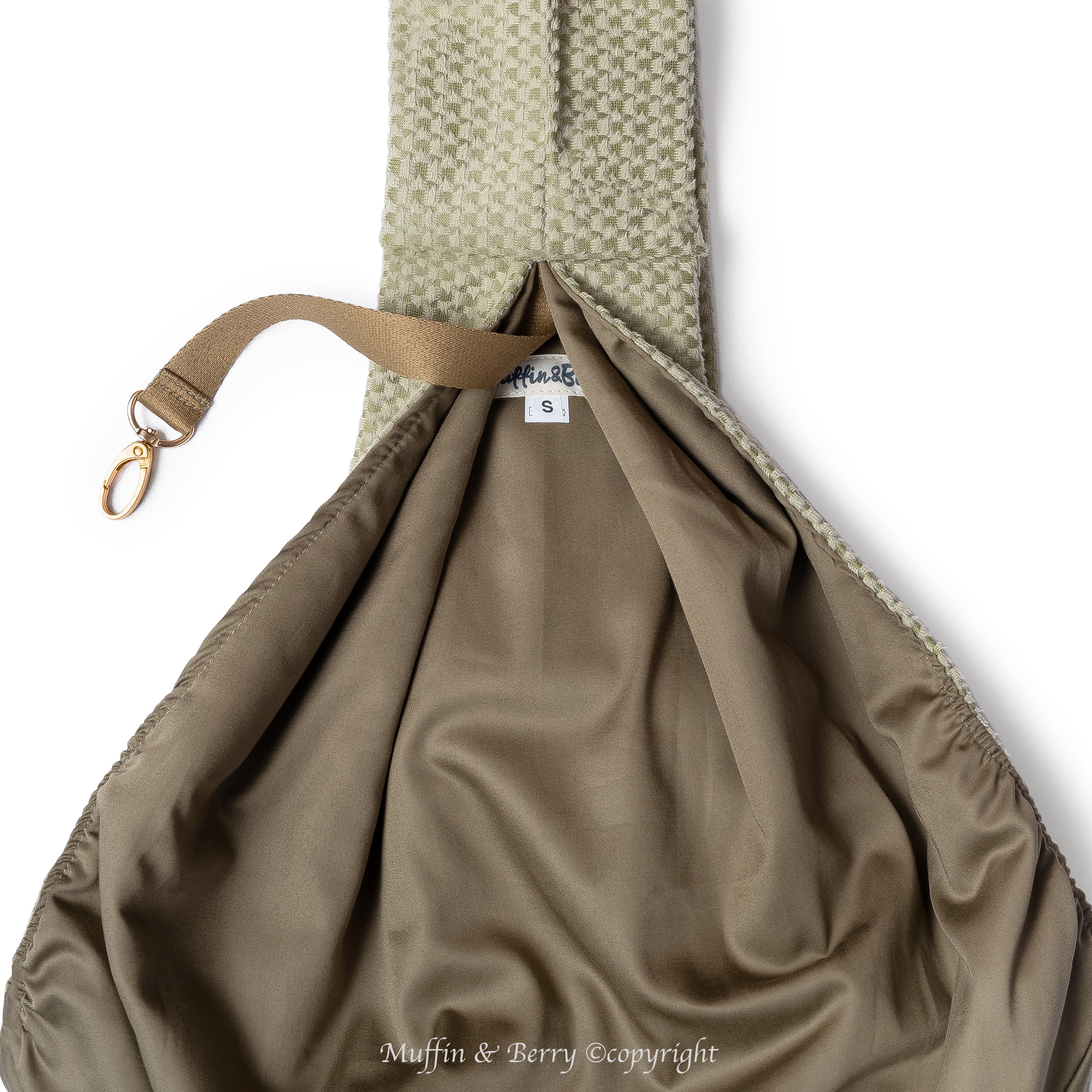Hands-Free Pet Sling Carrier – ZURI
