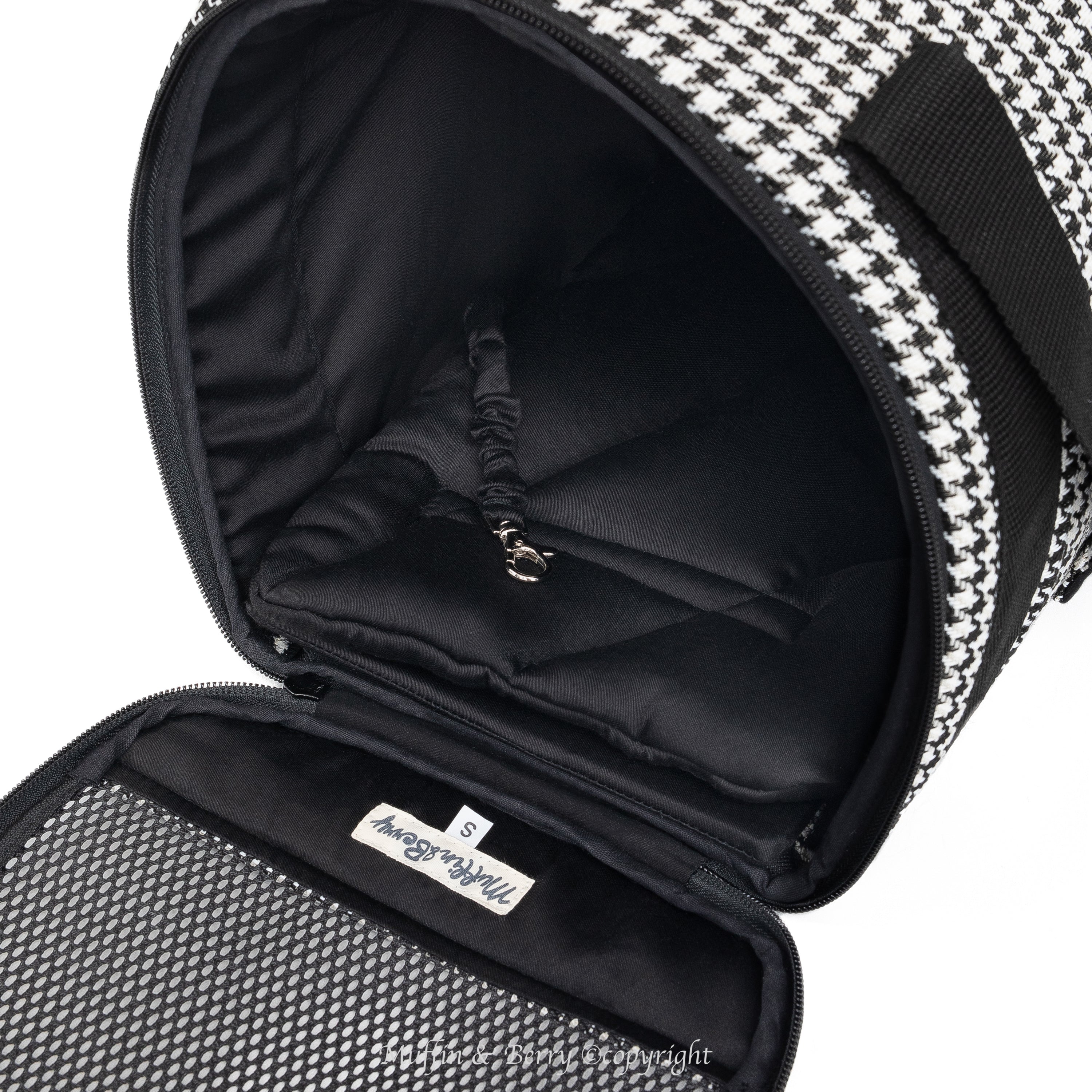 Fully enclosed pet carrier – JANE