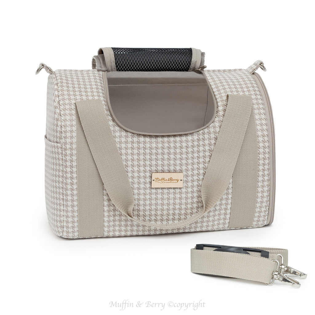 Fully enclosed pet carrier – CLAIRE