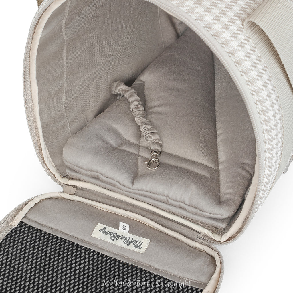 Fully enclosed pet carrier – CLAIRE