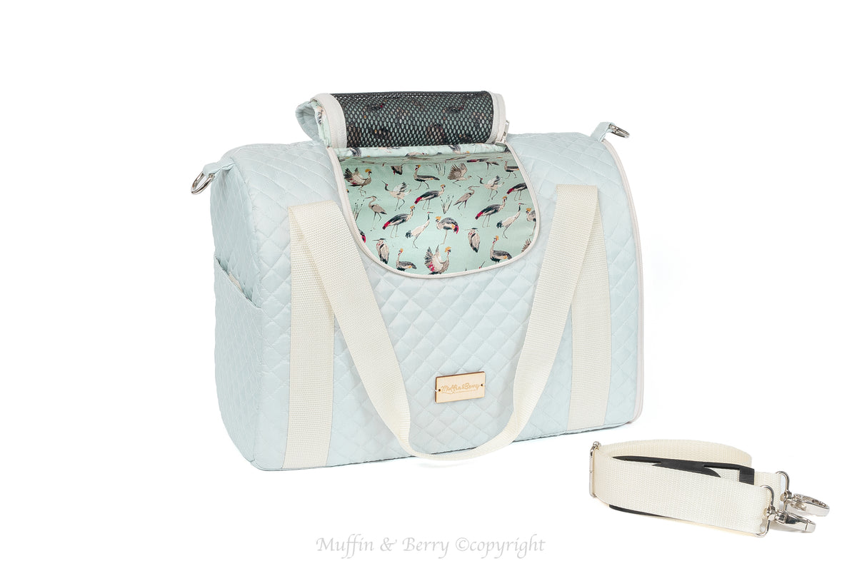 Fully Enclosed Pet Carrier – AMELIE