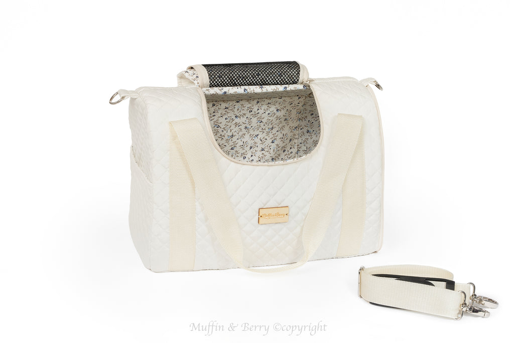 Fully enclosed pet carrier – SOPHIE