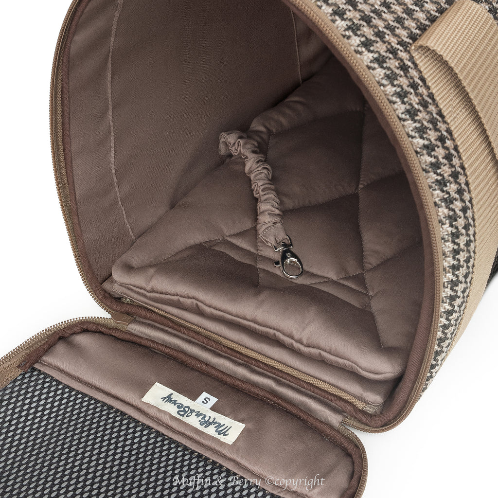 Fully enclosed pet carrier – DARCY