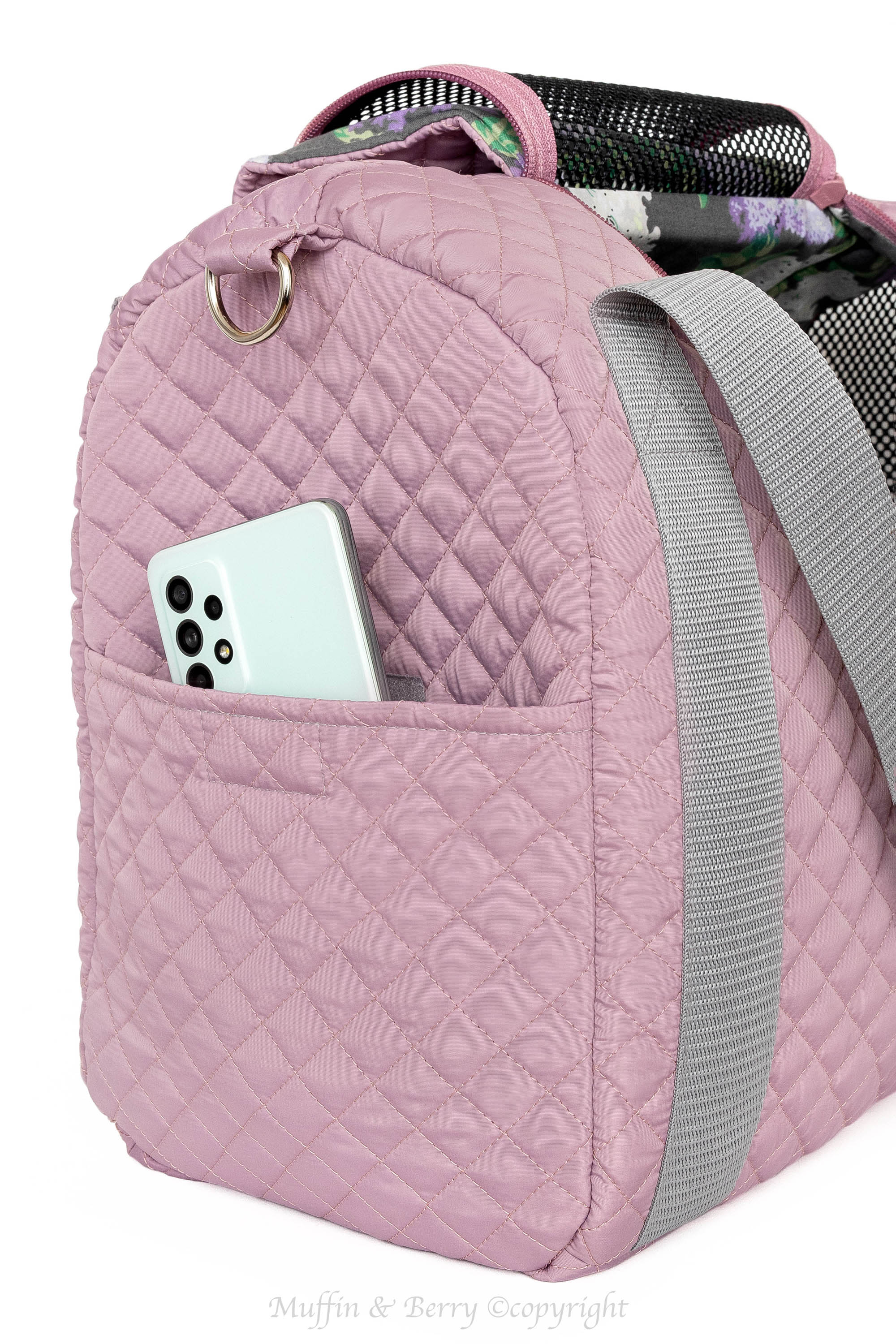 Fully enclosed pet carrier – LAYLA