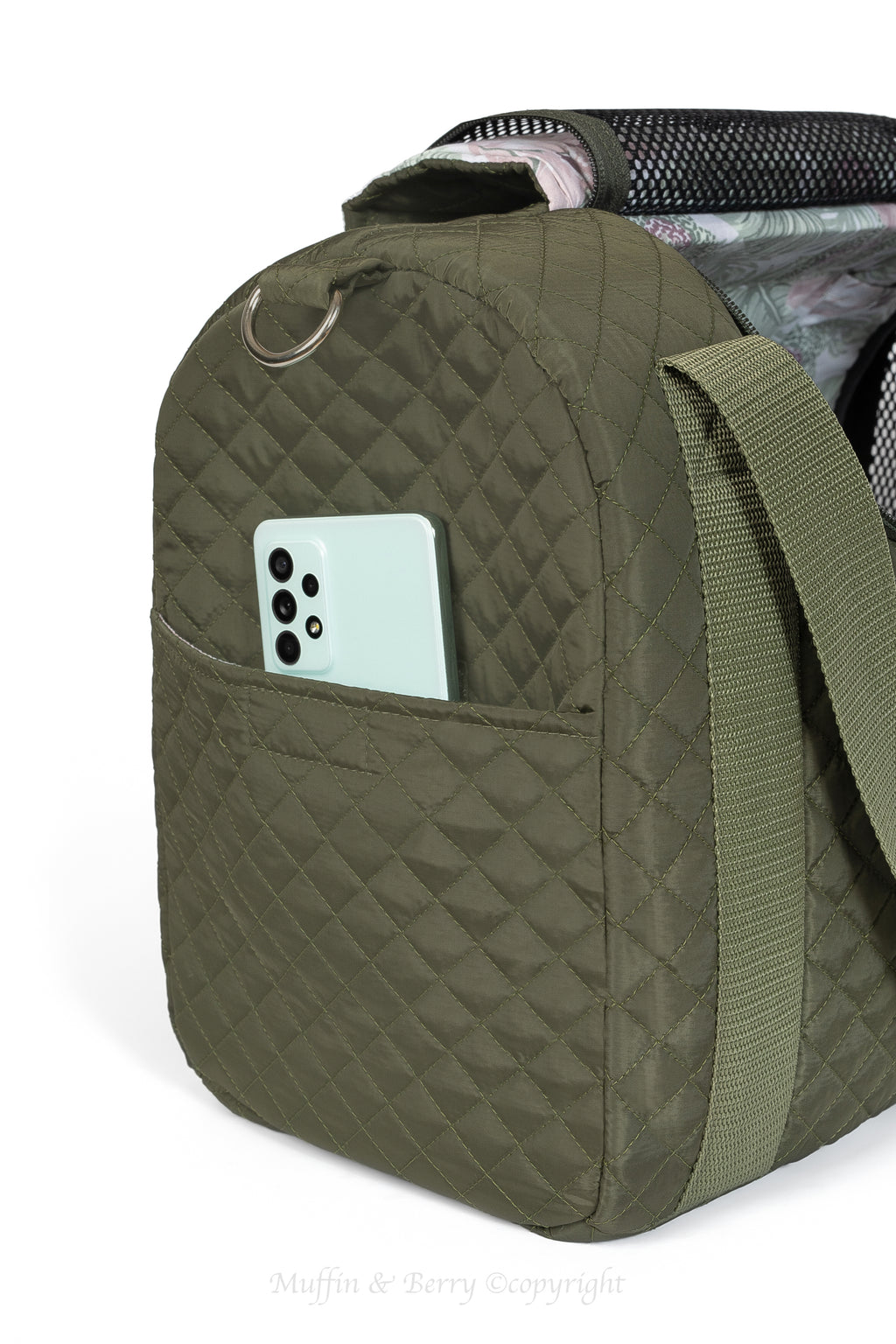 Fully enclosed pet carrier – ELEANOR