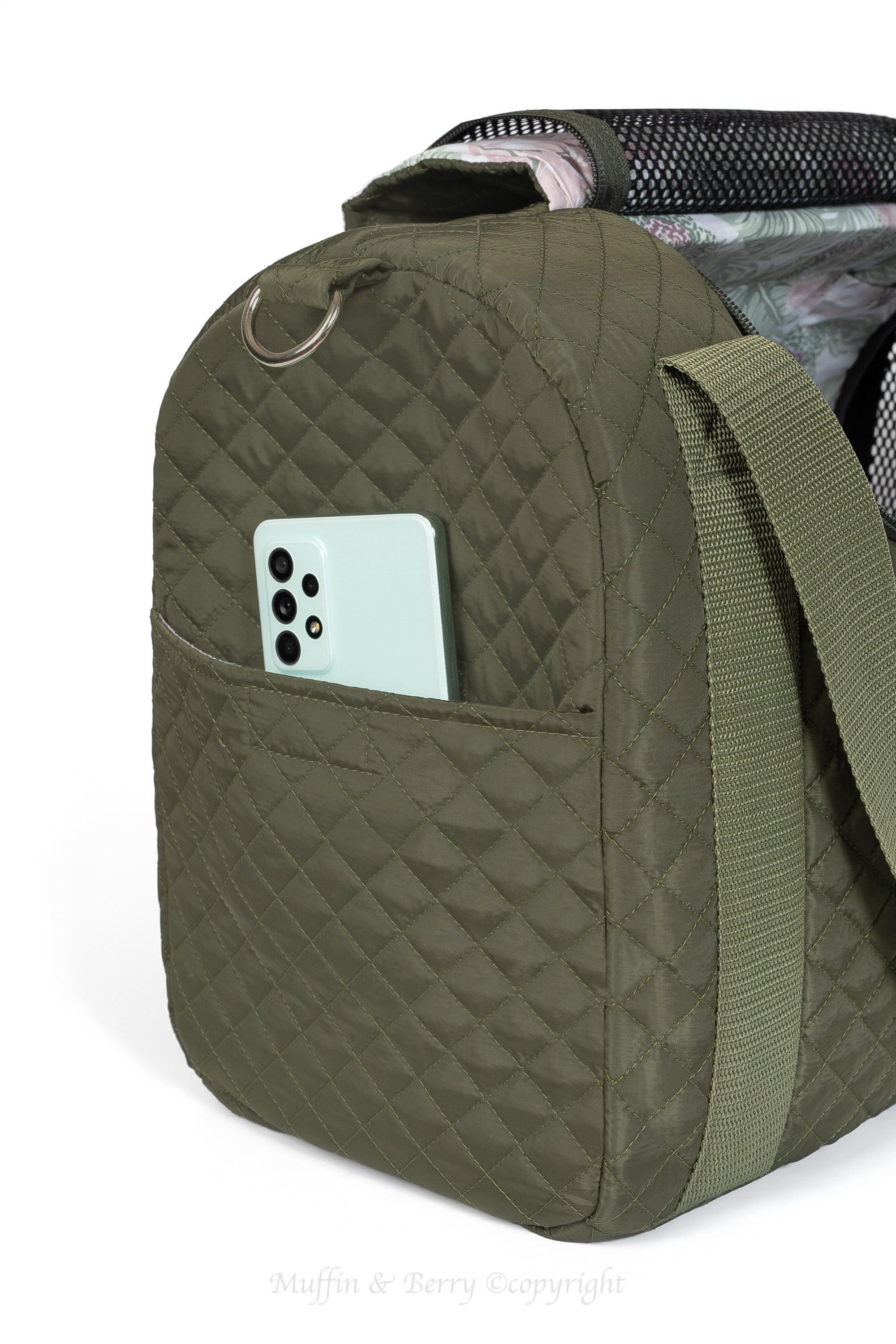 Fully enclosed pet carrier – ELEANOR