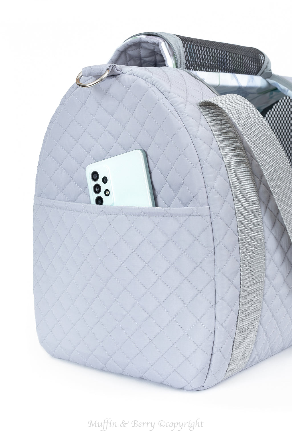 Fully enclosed pet carrier – CLARK