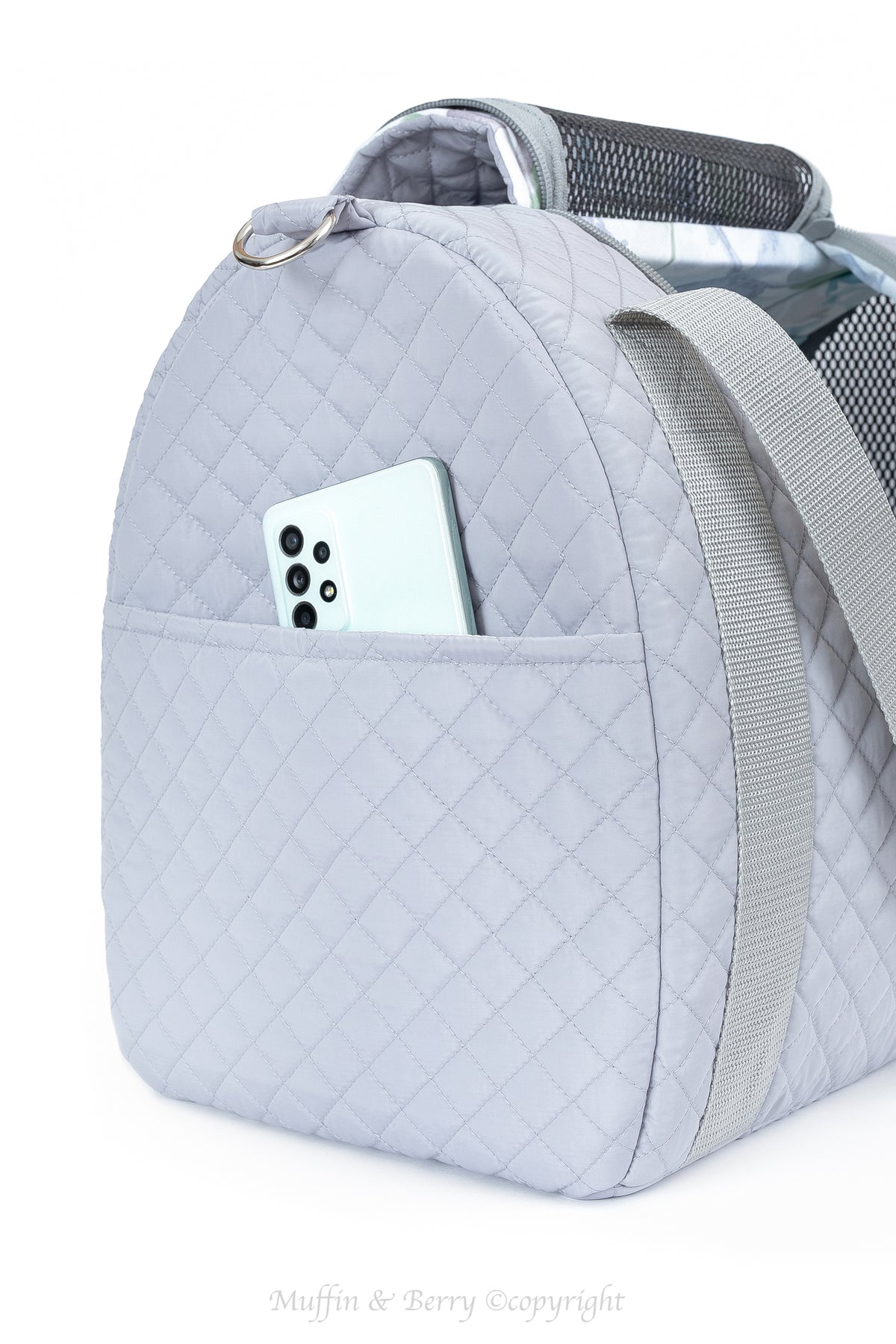 Fully enclosed pet carrier – CLARK