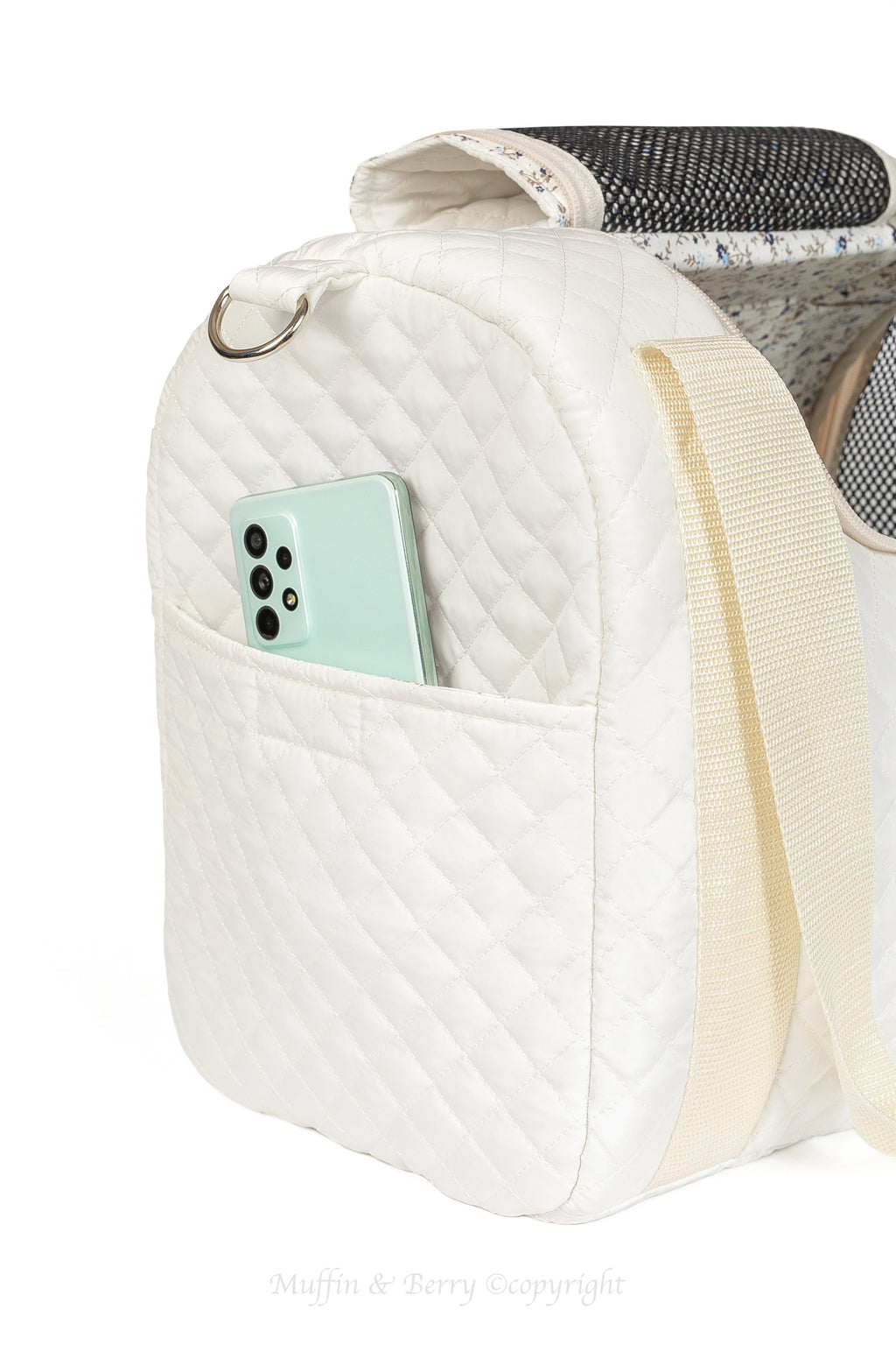 Fully enclosed pet carrier – SOPHIE