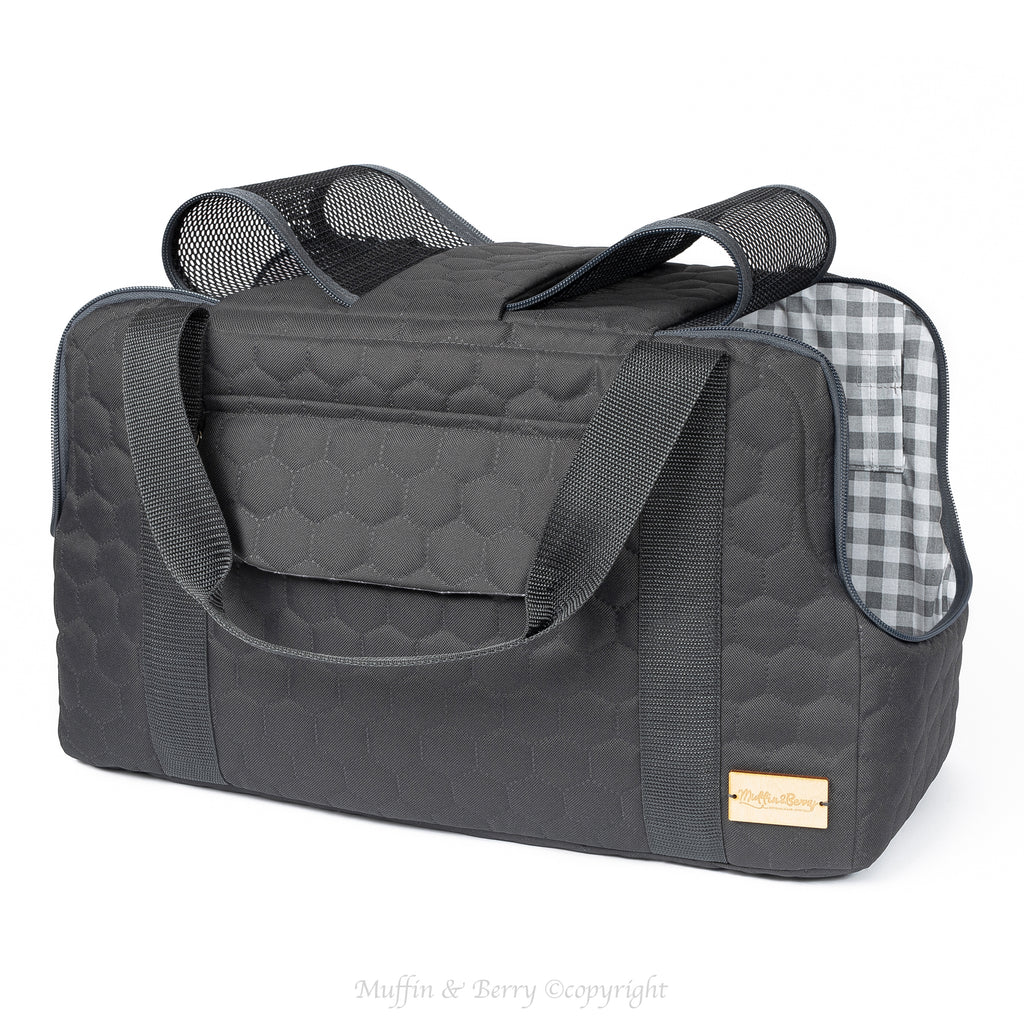 Pet travel carrier – ARTHUR