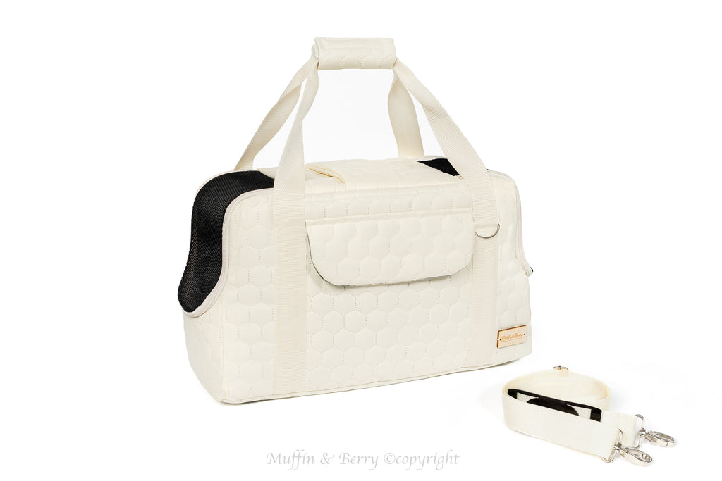 Pet travel carrier – GRACE