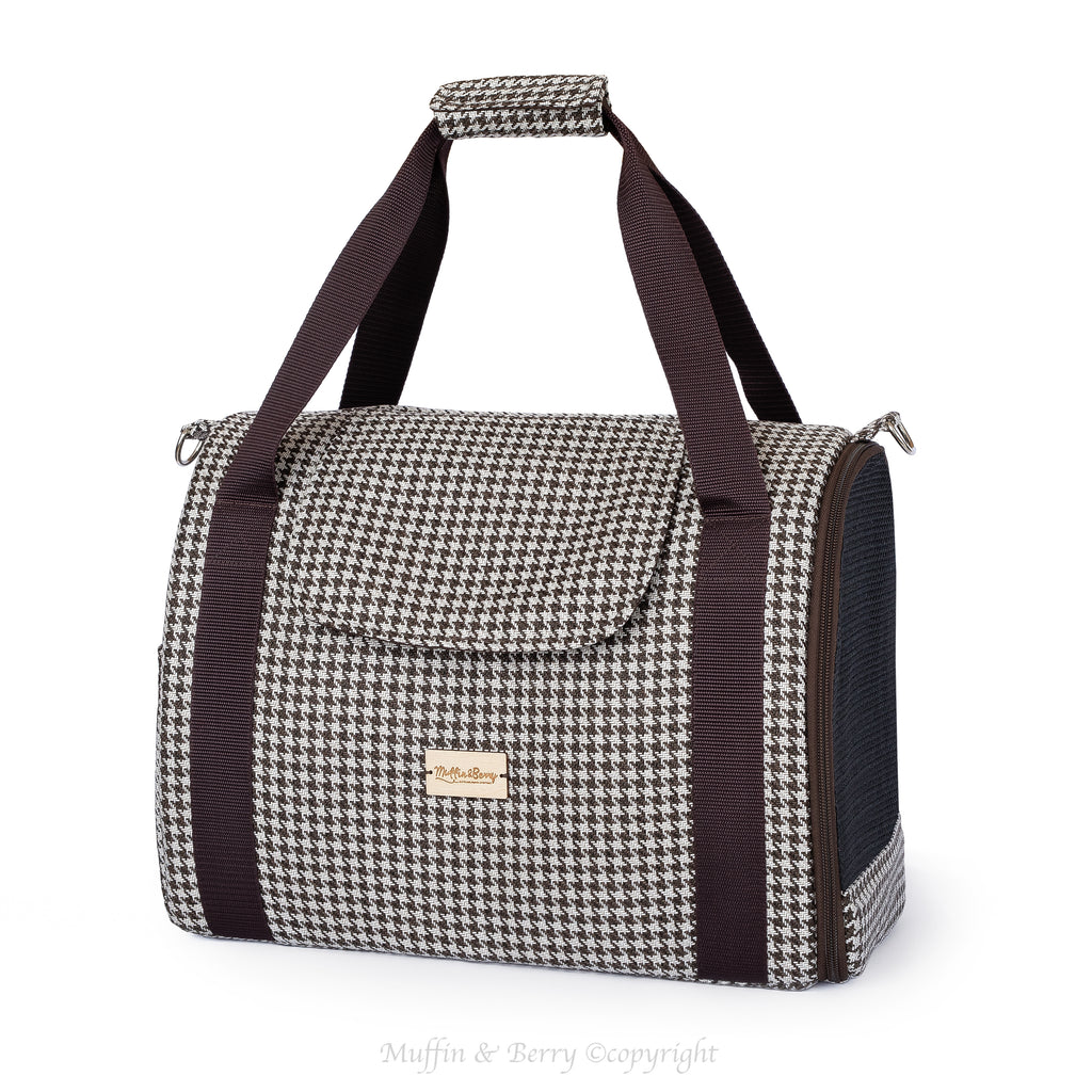 Fully enclosed pet carrier – GIANNA