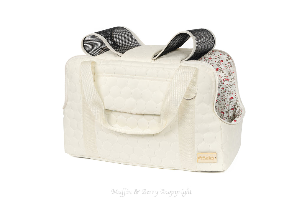 Pet travel carrier – GRACE