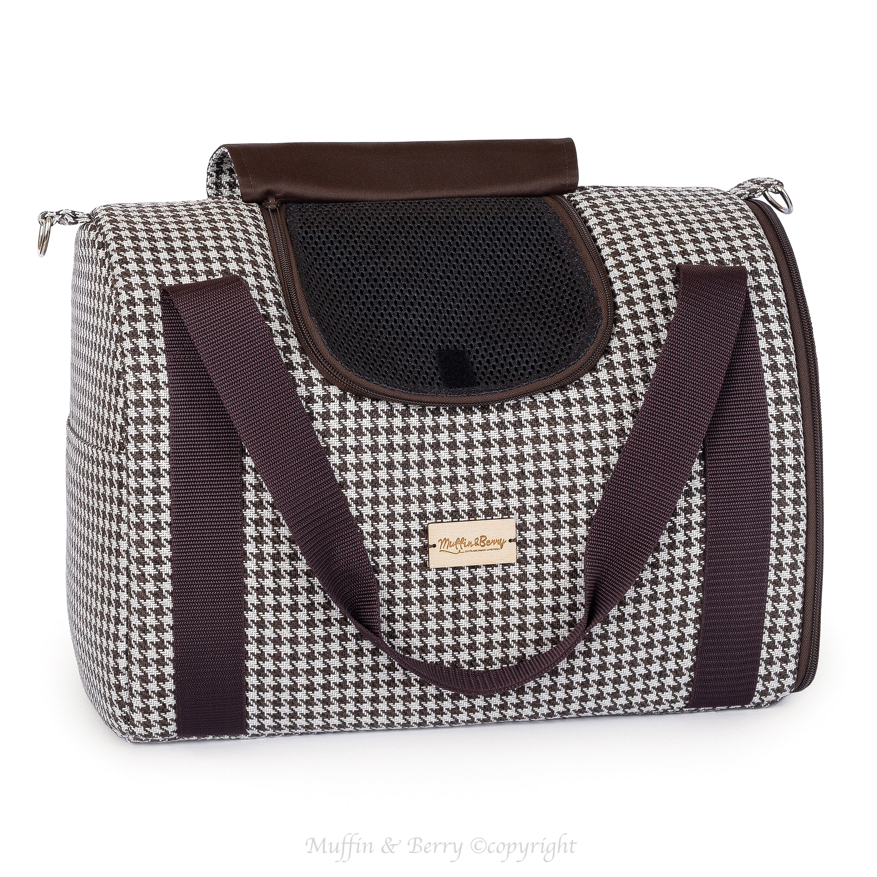 Fully enclosed pet carrier – GIANNA