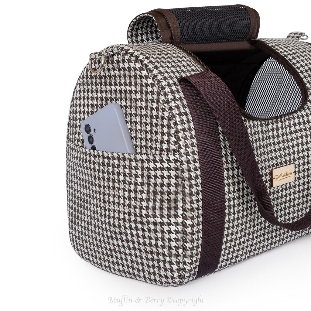 Fully enclosed pet carrier – GIANNA