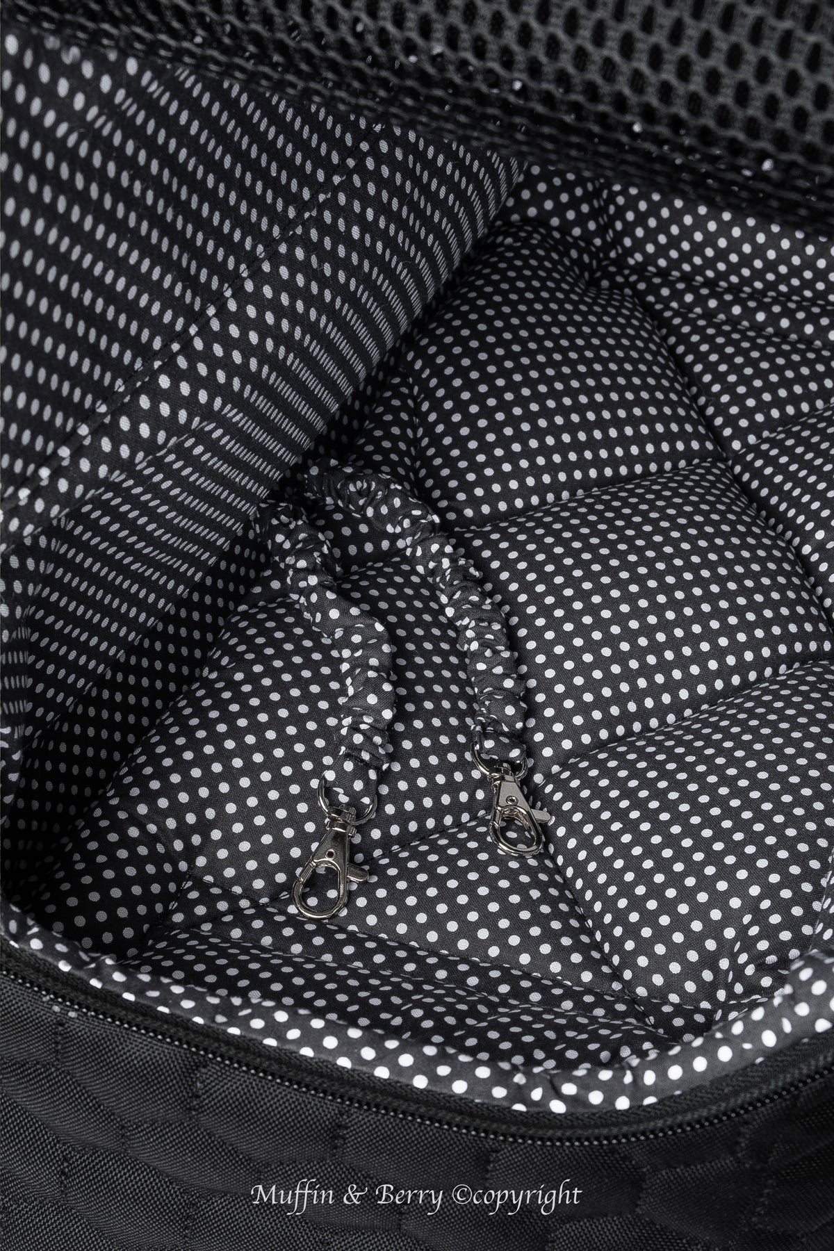 Pet travel carrier – LIAM