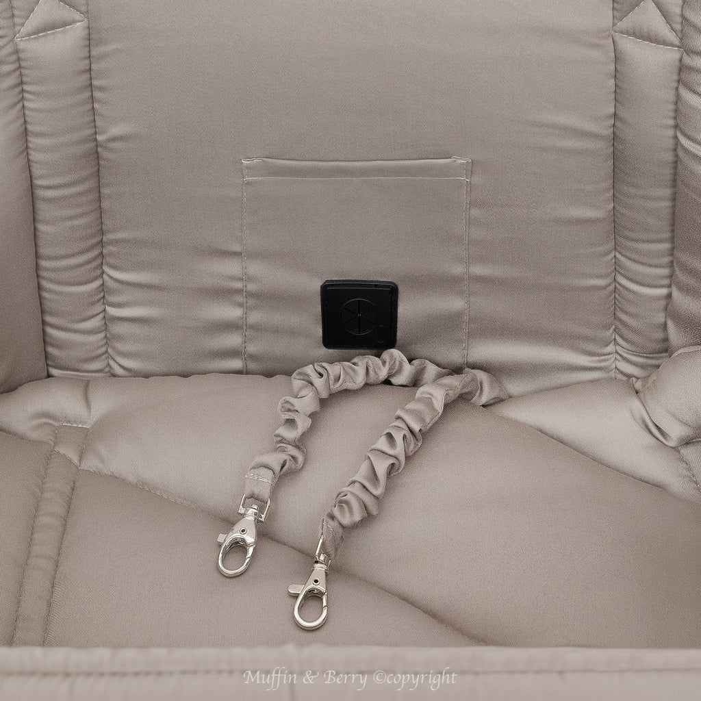 Two-Sided Pet Carrier - GISELLE