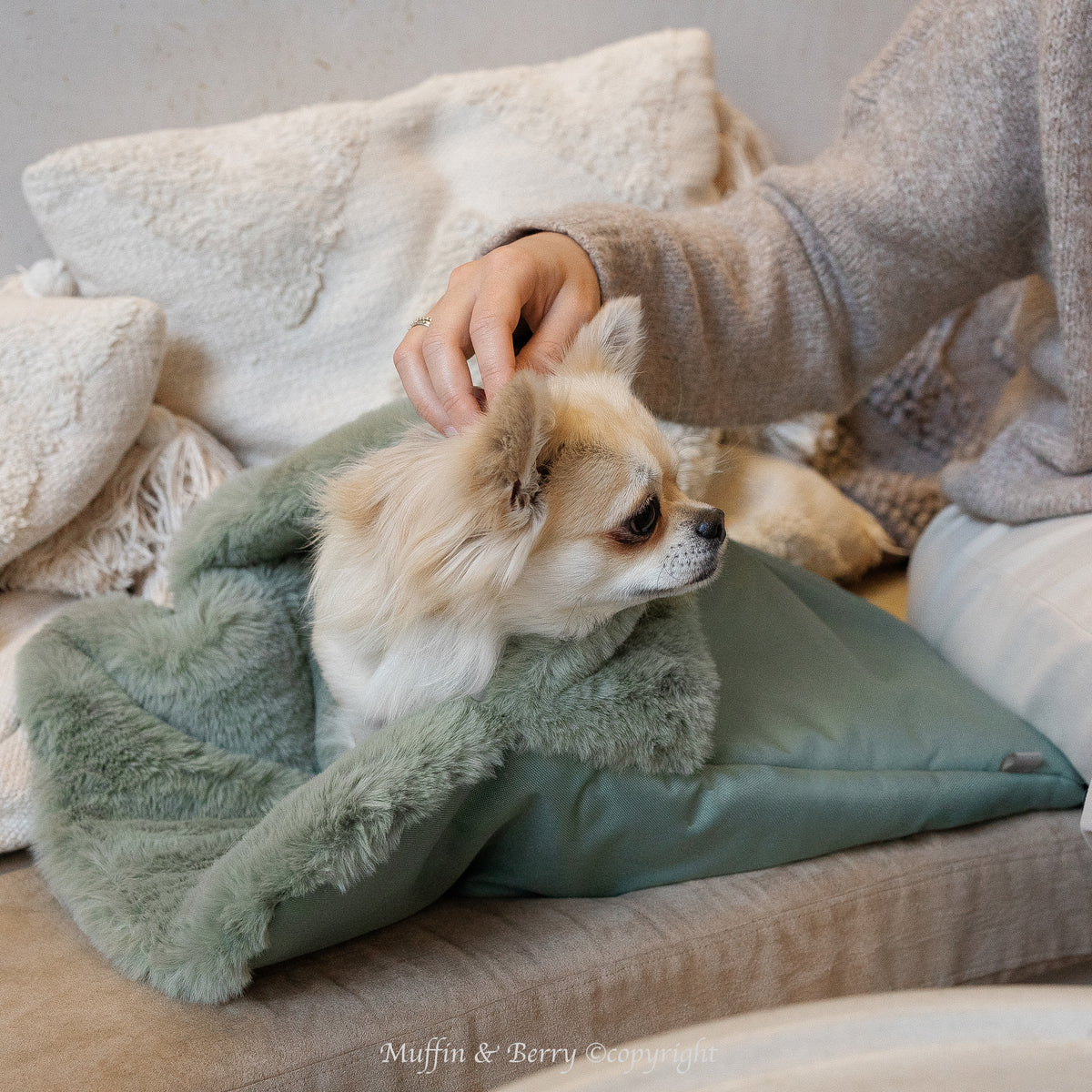 Faux Fur Sleeping Pocket - SUVI