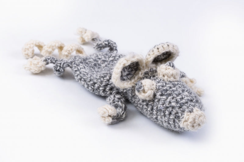 Crochet Mouse Dog Toy – ISABELLE