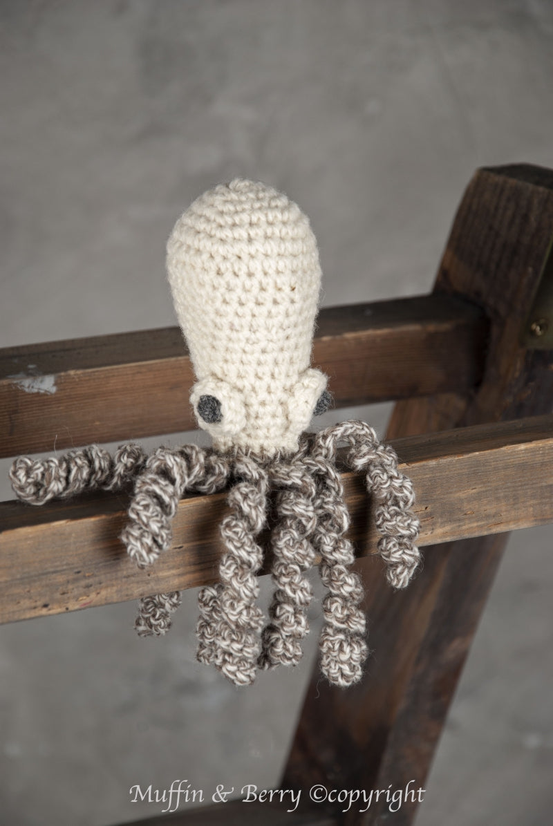 Crochet Squid Dog Toy – BUBBA