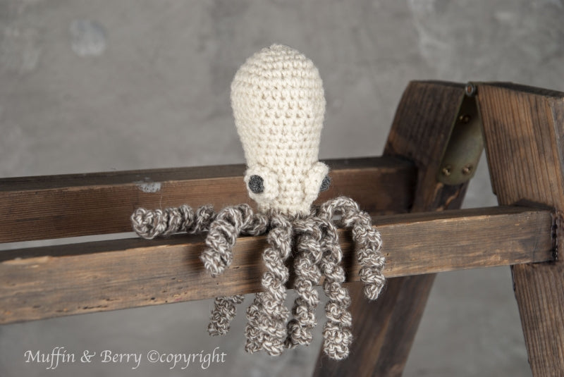 Crochet Squid Dog Toy – BUBBA